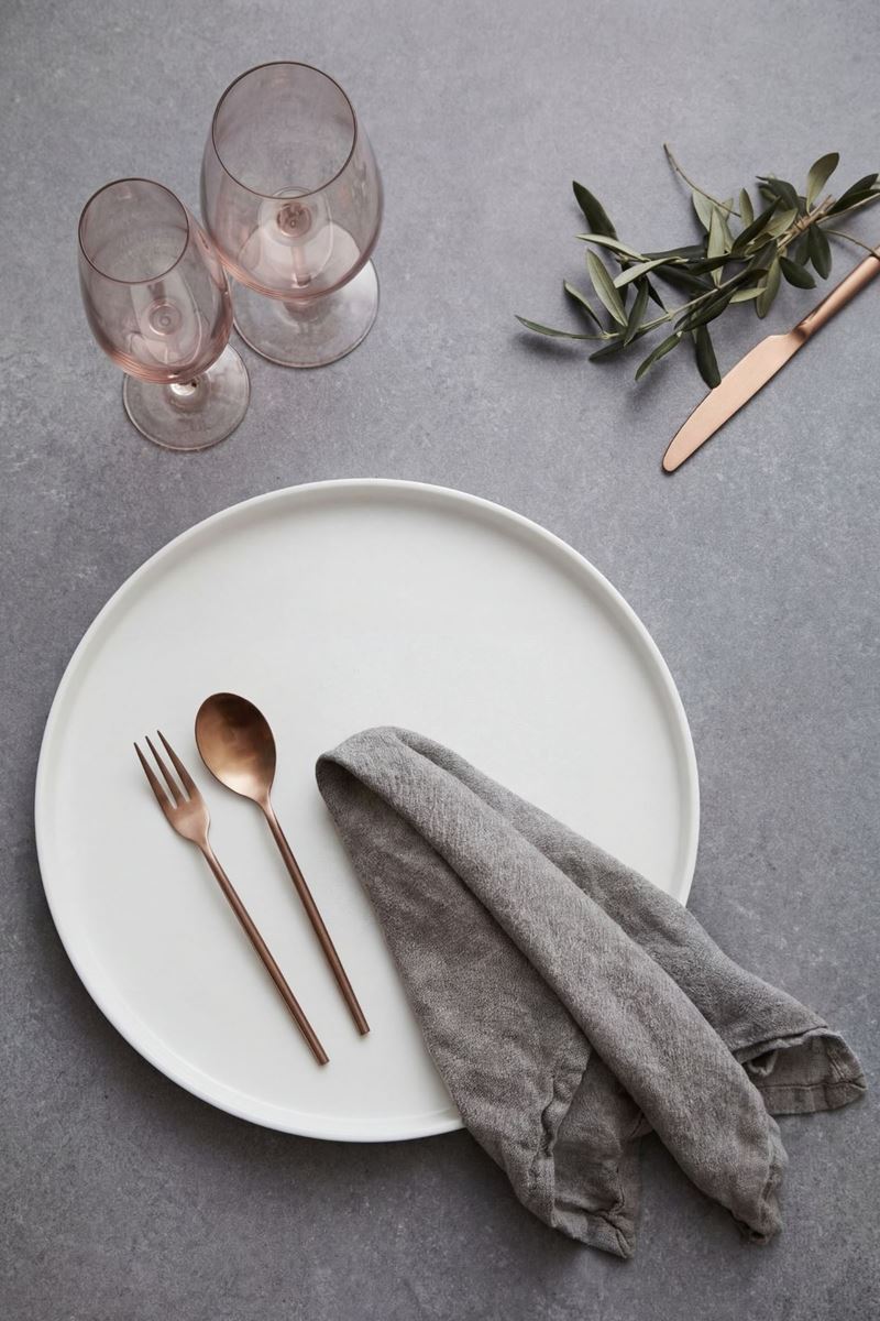 porselen-yuvarlak-servis-tabagi-25-cm-beyaz-sunum-tabagi